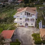 Mitros