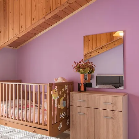 Mitros Apartmán *